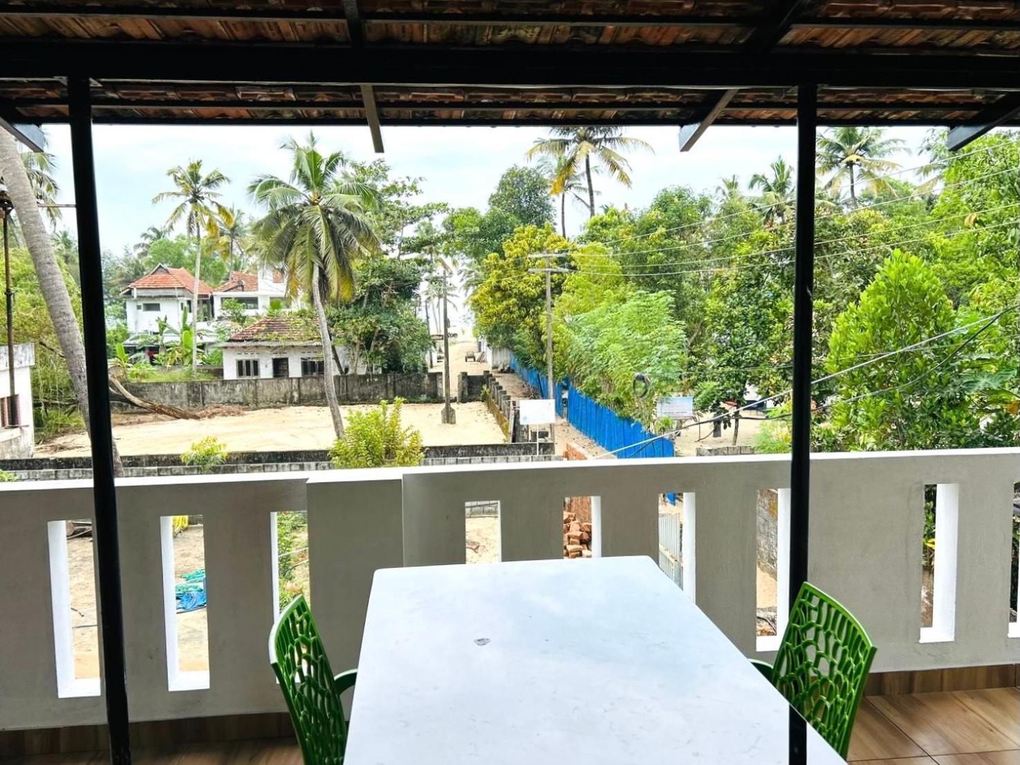 Marari Beach Cleetus Homestay มาราริคุลาม ภายนอก รูปภาพ