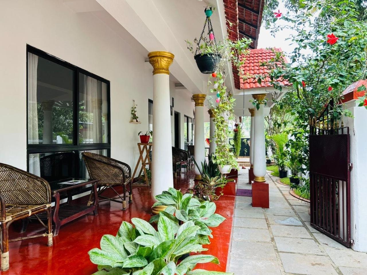 Marari Beach Cleetus Homestay มาราริคุลาม ภายนอก รูปภาพ